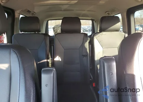 2017 Mercedes-Benz Metris из США, поврежденный, VIN WDAPG2EE7H3311223